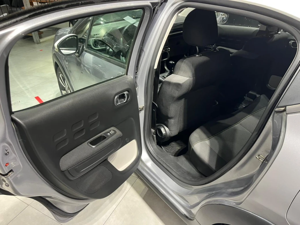 imagen 0 de vehiculo con id 2165
